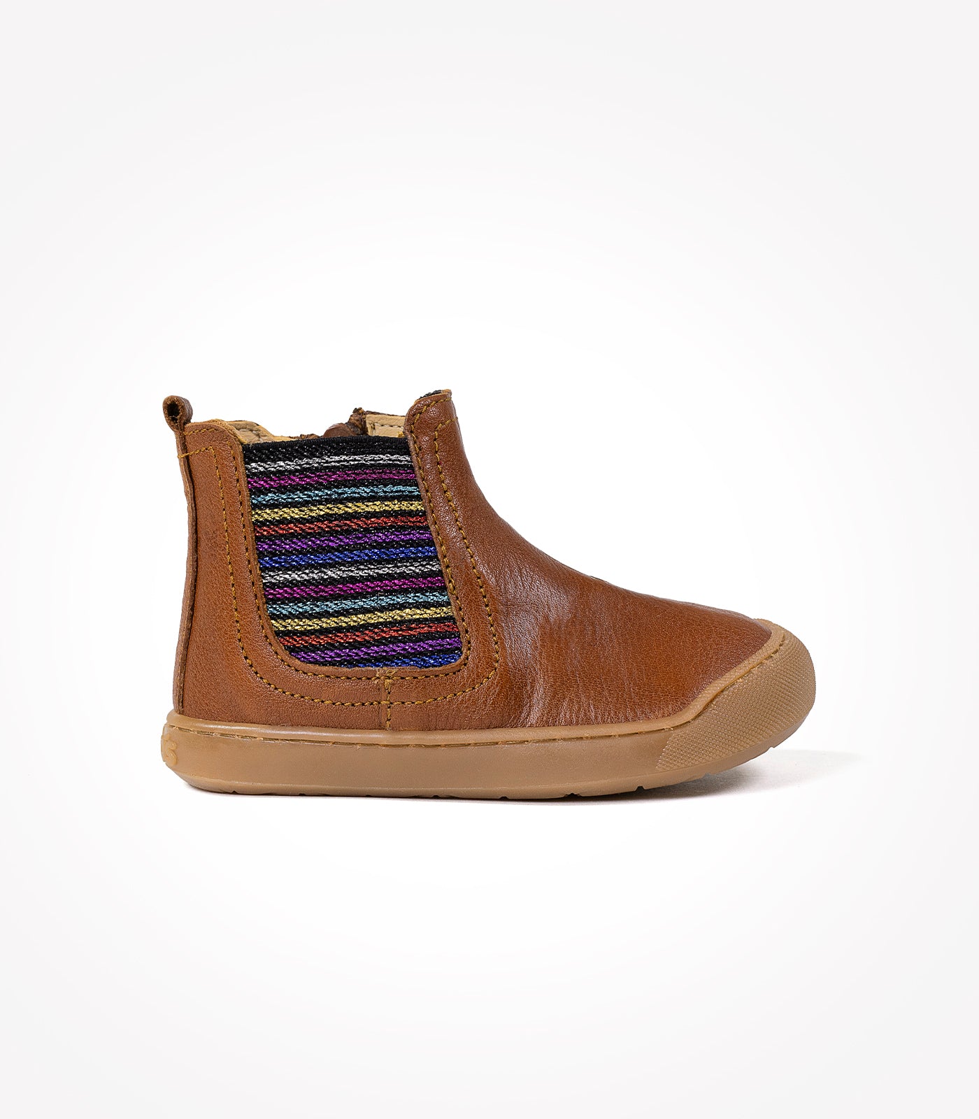 Botín Chelsea barefoot Ricla de piel color cuero, calzado infantil ergonómico, flexible y respetuoso de Acebos.